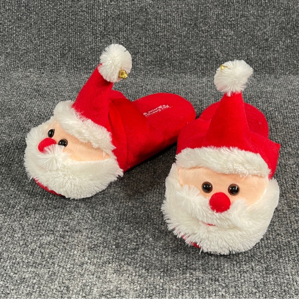 *NWOT Ugly Christmas Adult Santa Slippers Sz M(7-8)
